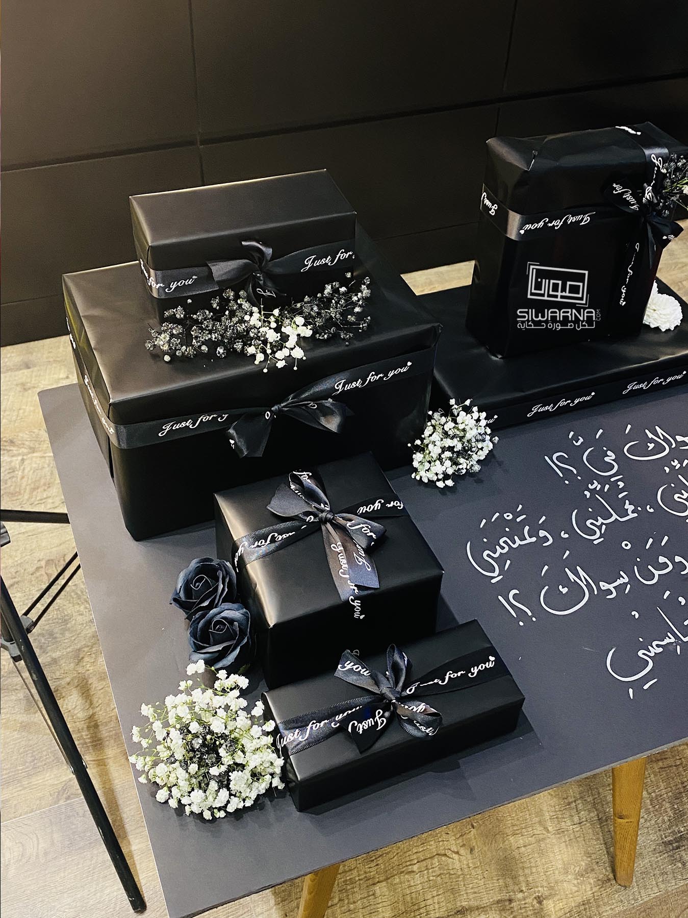 صناديق وتصاميم أزهار مميزة جًدا